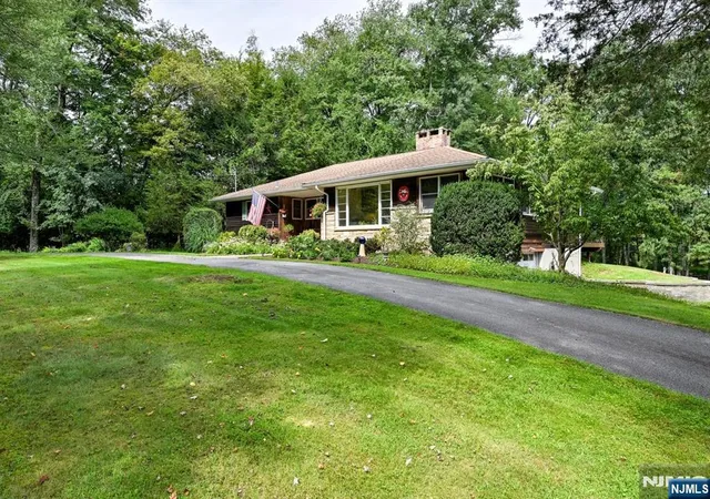 Photo 3 of Sale Pending at 253 Kerrs Cor Rd, Frelinghuysen, NJ 07825 | MLS# 26035039 | Listing updated on 2026-10-13