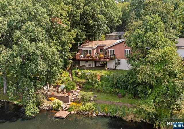 Photo 1 of Single family home for sale at 158 Kitchell Lake Dr, West Milford, NJ 07480 | MLS# 26035122 | Listing updated on 2026-10-13
