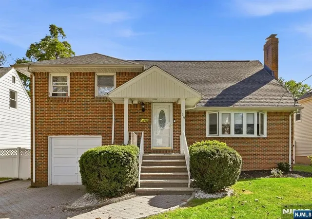 Photo 1 of Single family home for sale at 136 Van Buskirk, Teaneck, NJ 07666 | MLS# 26035167 | Listing updated on 2026-10-13