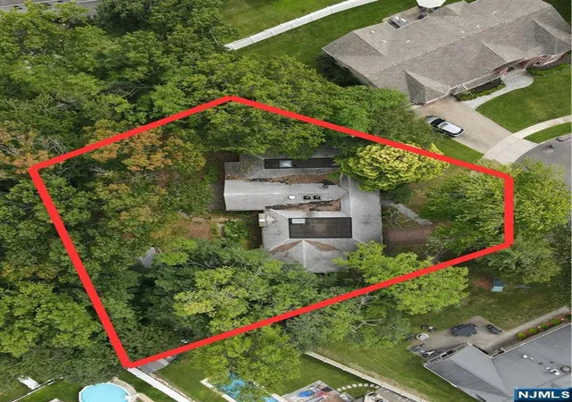 Photo 1 of Sale Pending at 380 5th Court, River Edge, NJ 07661 | MLS# 26035205 | Listing updated on 2026-10-13