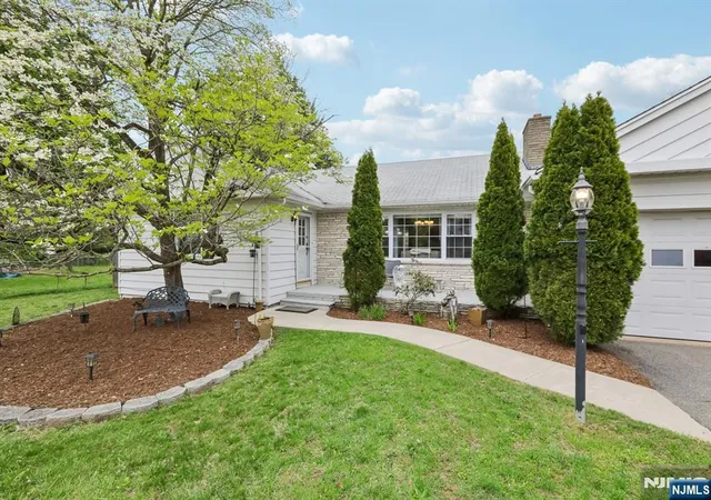 Photo 3 of Land for sale at 921 Linwood Ave, Ridgewood, NJ 07450 | MLS# 26035255 | Listing updated on 2026-10-13