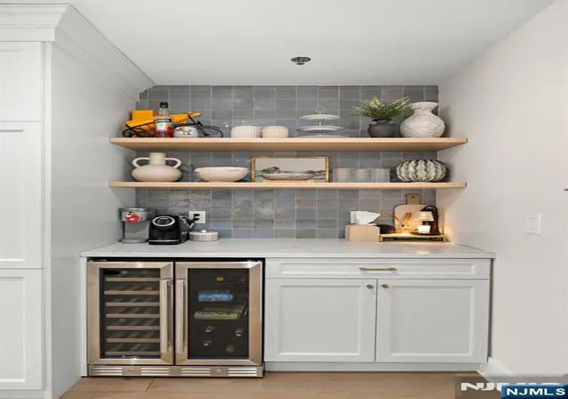 Listing Photo 4 - Condo for sale in building located at 1125 Maxwell Ln, Hoboken, NJ 07030 - Unit #434-436