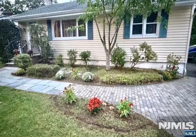 Photo 1 of Land for sale at 98 Roosevelt Blvd, Oakland, NJ 07436 | MLS# 26035291 | Listing updated on 2026-10-13