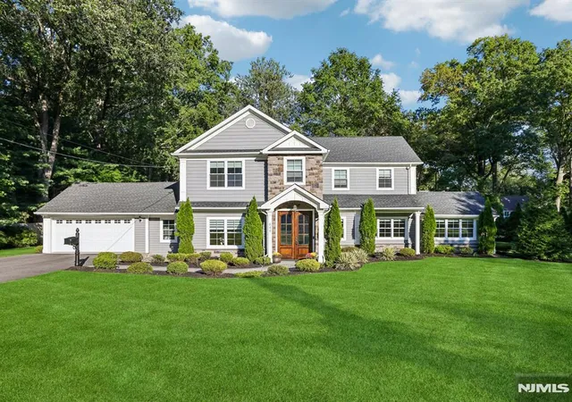 Photo 1 of Sale Pending at 649 Westbrook Rd, Ridgewood, NJ 07450 | MLS# 26035317 | Listing updated on 2026-10-13