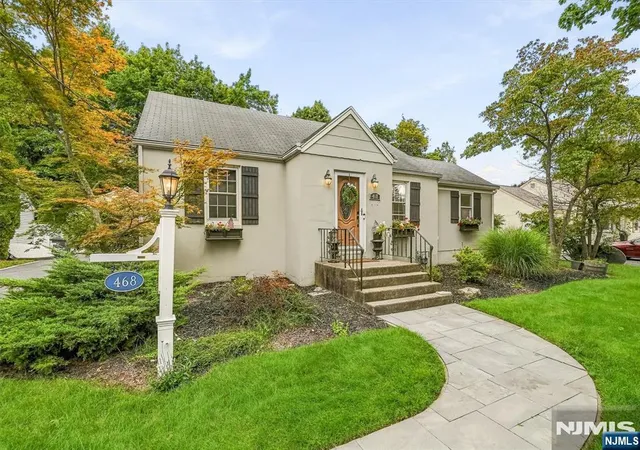 Photo 3 of Single family home for sale at 468 N Central Ave, Ramsey, NJ 07446 | MLS# 26035405 | Listing updated on 2026-10-13