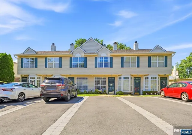 Photo 2 of Townhouse for sale at 7 Derby St #D, East Orange, NJ 07018 | MLS# 26035481 | Listing updated on 2026-09-18