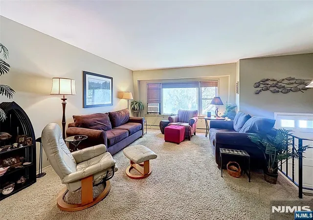 Photo 3 of Single family home for sale at 9 Barton Ln, Hopatcong, NJ 07843 | MLS# 26035534 | Listing updated on 2026-10-13