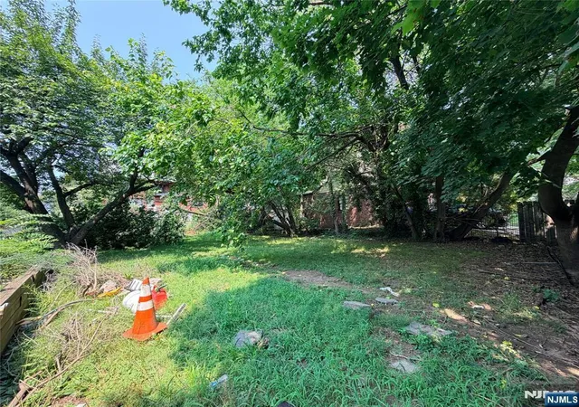 Photo 3 of Sale Pending at 318 320 38th Street, Paterson, NJ 07504 | MLS# 26035552 | Listing updated on 2026-09-30
