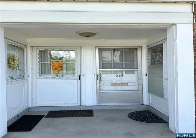 Photo 2 of Condo for sale at 32b Elmwood Ct #B, Elmwood Park, NJ 07407 | MLS# 26035595 | Listing updated on 2026-09-18
