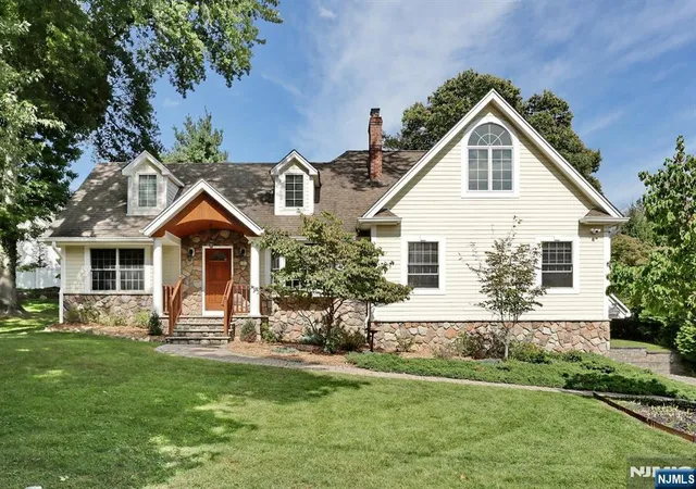 Single family home for sale at 8 Le Roy Pl, Park Ridge, NJ 07656 | MLS# 26035626