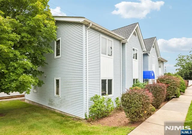 Listing Photo 1 - Condo for sale in building located at 5 Jefferson St, Clifton, NJ 07014 - Unit #1