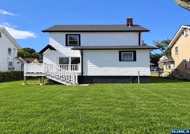 Photo 2 of Single family home for sale at 693 Chestnut Ave, Teaneck, NJ 07666 | MLS# 26035725 | Listing updated on 2026-10-13