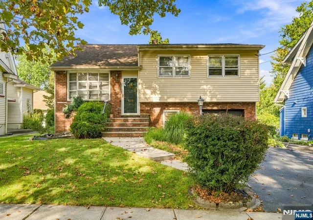 Single family home for sale at 107 Severin Ct, Cranford, NJ 07016 | MLS# 26035770