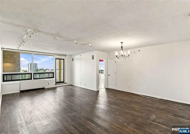 Listing Photo 5 - Condo for sale in building located at 800 Palisade Ave, Fort Lee, NJ 07024 - Unit #1205
