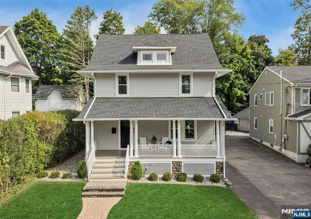 Photo 1 of Single family home for sale at 43 Garfield Pl, Ridgewood, NJ 07450 | MLS# 26035838 | Listing updated on 2026-10-13
