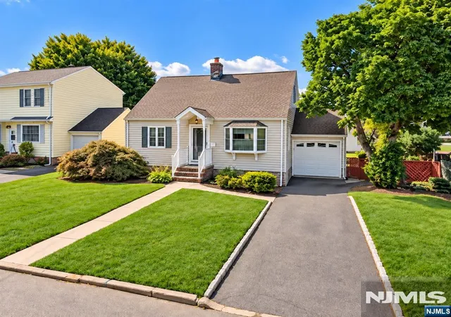 Photo 1 of Single family home for sale at 751 Lincoln Ave, Maywood, NJ 07607 | MLS# 26035862 | Listing updated on 2026-10-23