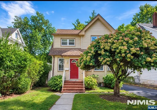 Photo 1 of Single family home for sale at 225 Elm Ave, Bogota, NJ 07603 | MLS# 26035908 | Listing updated on 2026-10-21
