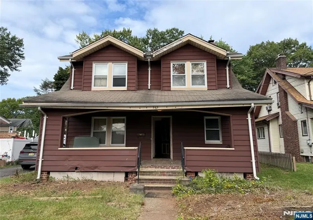 Photo 1 of Single family home for sale at 302 Roosevelt Sq, Englewood, NJ 07631 | MLS# 26035925 | Listing updated on 2026-10-13