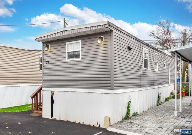 Photo 2 of Manufactured home for sale at 39 Helen, Moonachie, NJ 07074 | MLS# 26035943 | Listing updated on 2026-09-24