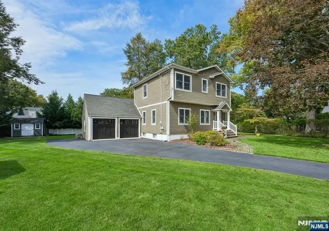 Photo 1 of Sale Pending at 1062 Evergreen Ct, New Milford, NJ 07646 | MLS# 26035965 | Listing updated on 2026-10-13
