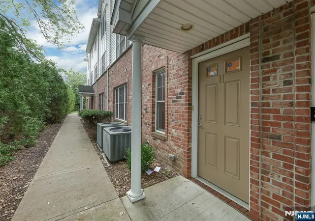 Listing Photo 2 - Condo for sale in building located at 10th Ter Ave, Hasbrouck Heights, NJ 07604 - Unit #11