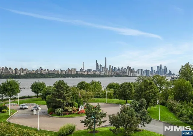 Photo 1 of Condo for sale at 333 The Promenade, Edgewater, NJ 07020 | MLS# 26036128 | Listing updated on 2026-10-11