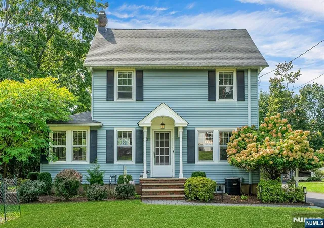 Photo 1 of Sale Pending at 152 Hill St, Midland Park, NJ 07432 | MLS# 26036135 | Listing updated on 2026-10-29