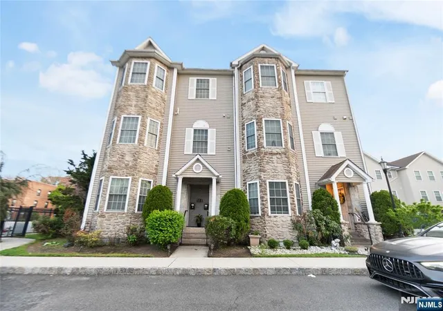 Photo 1 of Multi family home for sale at 103 S Grove St, East Orange, NJ 07018 | MLS# 26036178 | Listing updated on 2026-10-13