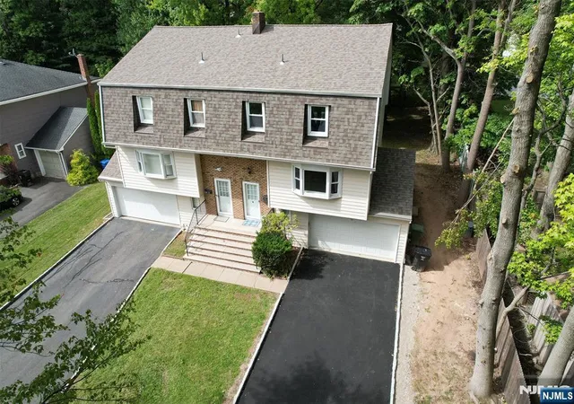 Photo 1 of Townhouse for sale at 85 Primrose Ln #B, Paramus, NJ 07652 | MLS# 26036185 | Listing updated on 2026-10-15