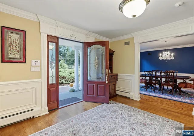 Photo 3 of Sale Pending at 359 Lakeview Dr, Wyckoff, NJ 07481 | MLS# 26036194 | Listing updated on 2026-10-13