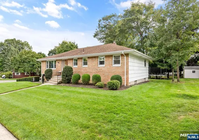 Photo 2 of Land for sale at 811 Manhattan Ave, Twp Of Washington, NJ 07676 | MLS# 26036268 | Listing updated on 2026-10-13