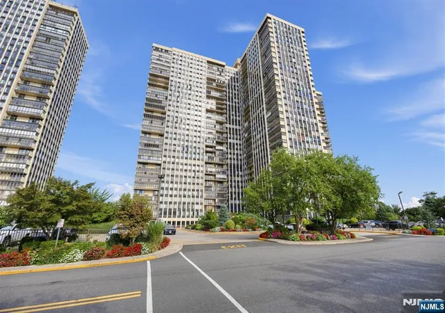 Photo 1 of Condo for sale at 200 Winston, Cliffside Park, NJ 07010 | MLS# 26036351 | Listing updated on 2026-10-28