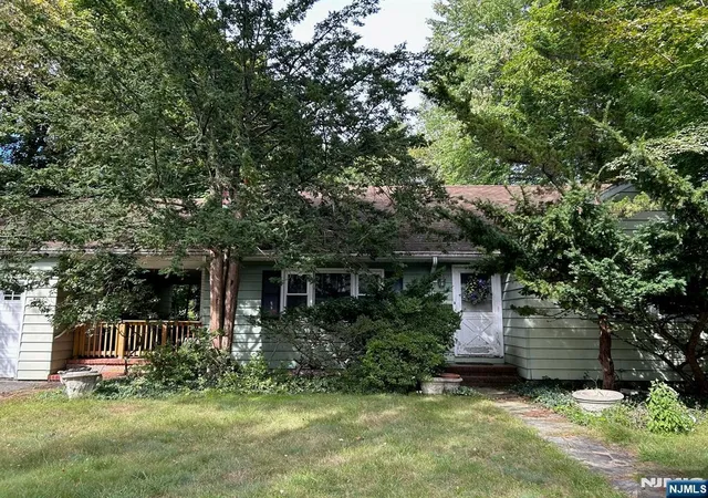 Photo 1 of Single family home for sale at 7 Sussex Rd, Tenafly, NJ 07670 | MLS# 26036367 | Listing updated on 2026-10-13