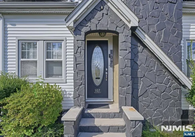 Photo 2 of Single family home for sale at 107 Palisade Ave, Bergenfield, NJ 07621 | MLS# 26036368 | Listing updated on 2026-10-13