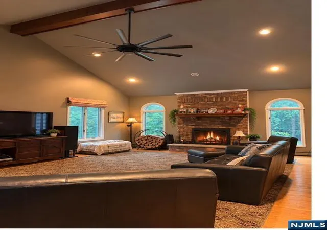 Photo 2 of Single family home for sale at 2 Windham Ct, Woodcliff Lake, NJ 07677 | MLS# 26036389 | Listing updated on 2026-10-18