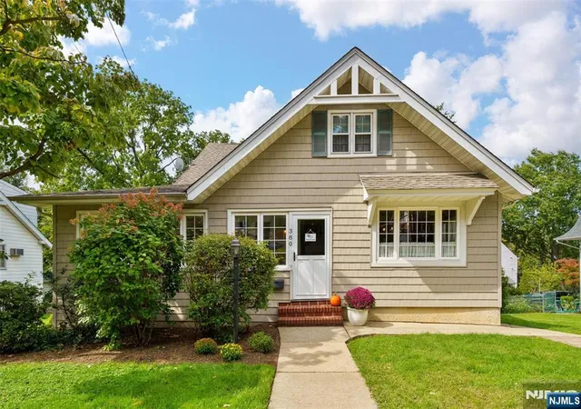 Photo 1 of Sale Pending at 380 Orchard Ter, Bogota, NJ 07603 | MLS# 26036404 | Listing updated on 2026-10-13