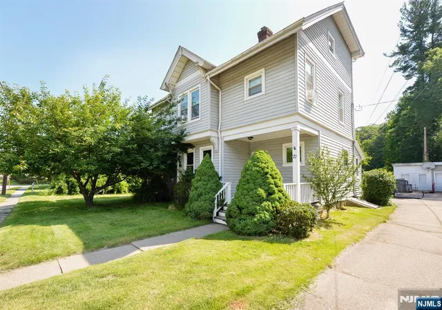 Photo 1 of Single family home for sale at 71 Ringwood Ave, Pompton Lakes, NJ 07442 | MLS# 26036480 | Listing updated on 2026-10-13