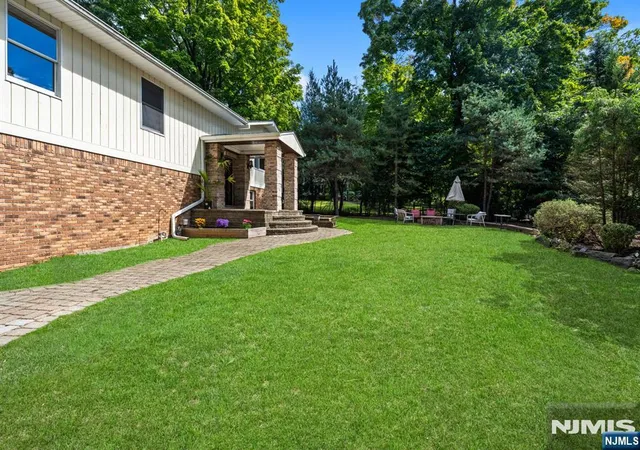 Photo 1 of Single family home for sale at 763 Closter Dock Rd, Closter, NJ 07624 | MLS# 26036490 | Listing updated on 2026-10-28
