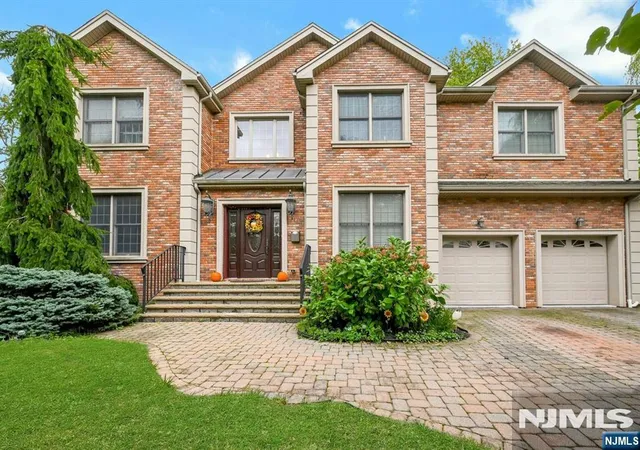 Photo 1 of Single family home for sale at 254 Wilson Ave, Paramus, NJ 07652 | MLS# 26036529 | Listing updated on 2026-10-25