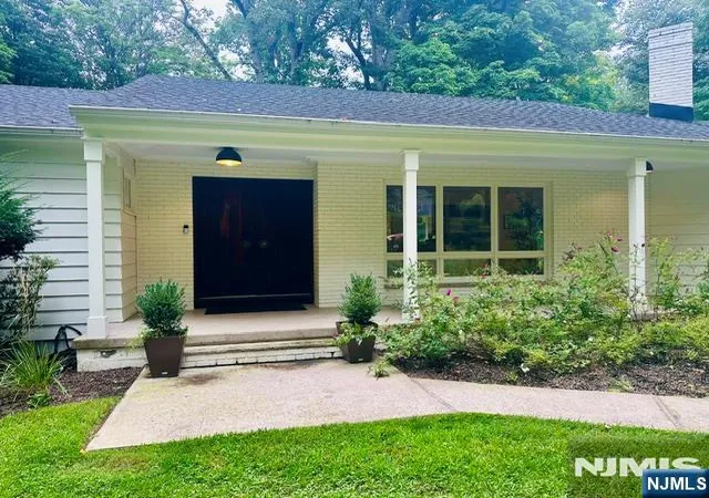 Photo 1 of Land for sale at 573 Kiowa Dr, Franklin Lakes, NJ 07417 | MLS# 26036537 | Listing updated on 2026-10-15