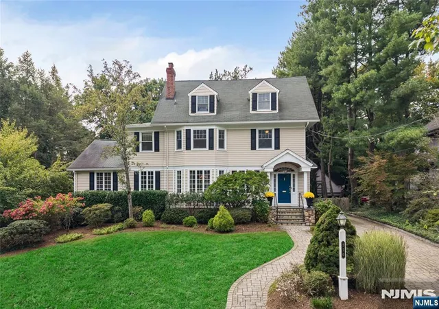 Photo 1 of Sale Pending at 270 Bellair Rd, Ridgewood, NJ 07450 | MLS# 26036570 | Listing updated on 2026-10-15