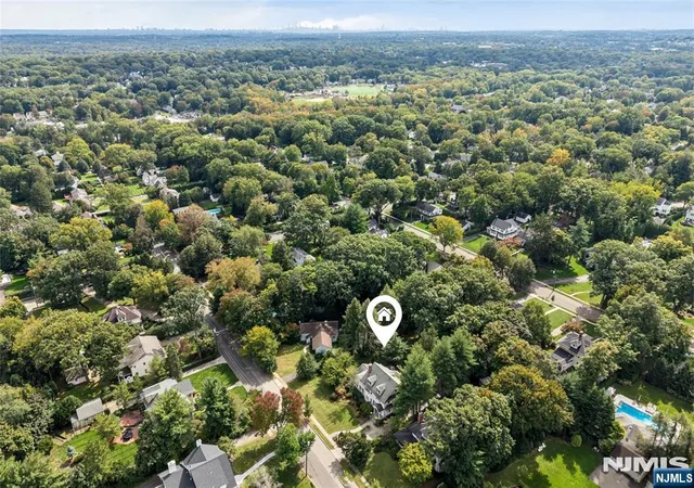 Photo 38 of Sale Pending at 270 Bellair Rd, Ridgewood, NJ 07450 | MLS# 26036570 | Listing updated on 2026-10-15