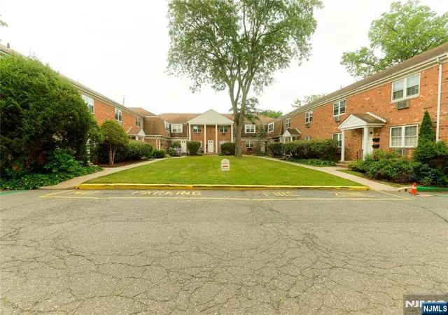 Condo for sale at 131 Fort Lee Rd #131B, Teaneck, NJ 07666 | MLS# 26036579