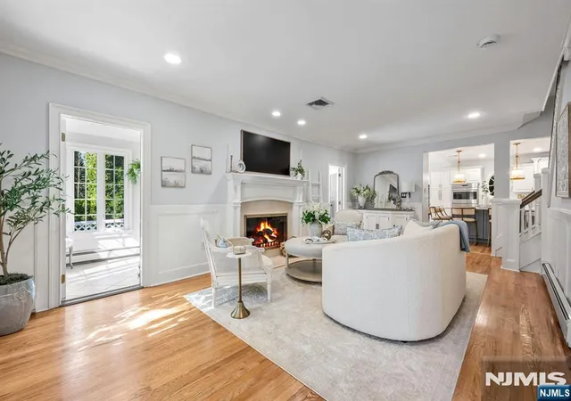 Photo 3 of Single family home for sale at 70 Saxonia Ave, Wyckoff, NJ 07481 | MLS# 26036592 | Listing updated on 2026-10-14