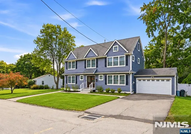 Photo 2 of Single family home for sale at 51 Princeton Ter, Oakland, NJ 07436 | MLS# 26036593 | Listing updated on 2026-10-13