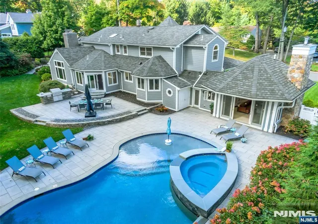 Photo 3 of Single family home for sale at 545 Miller Rd, Wyckoff, NJ 07481 | MLS# 26036601 | Listing updated on 2026-10-13
