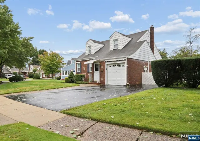 Photo 2 of Single family home for sale at 11 04 Harrison Dr, Fair Lawn, NJ 07410 | MLS# 26036608 | Listing updated on 2026-10-13