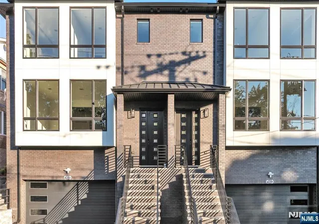 Listing Photo 3 - Condo for sale in building located at 428 6Th St, Palisades Park, NJ 07650 - Unit #A