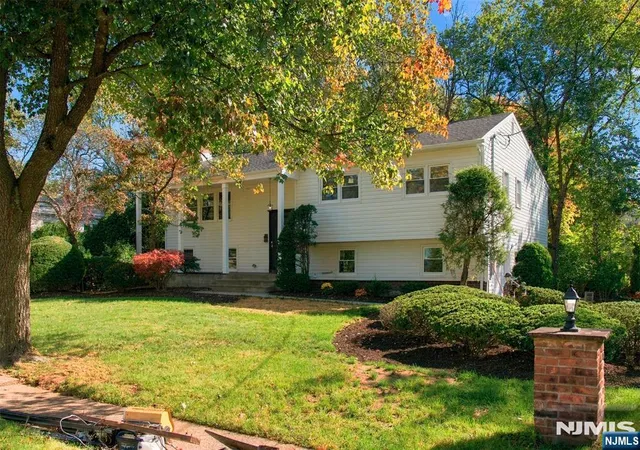 Single family home for sale at 482 Tulane Ct, Paramus, NJ 07652 | MLS# 26036644
