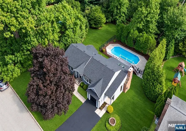 Photo 1 of Sale Pending at 19 Ladik Pl, Montvale, NJ 07645 | MLS# 26036646 | Listing updated on 2026-10-21